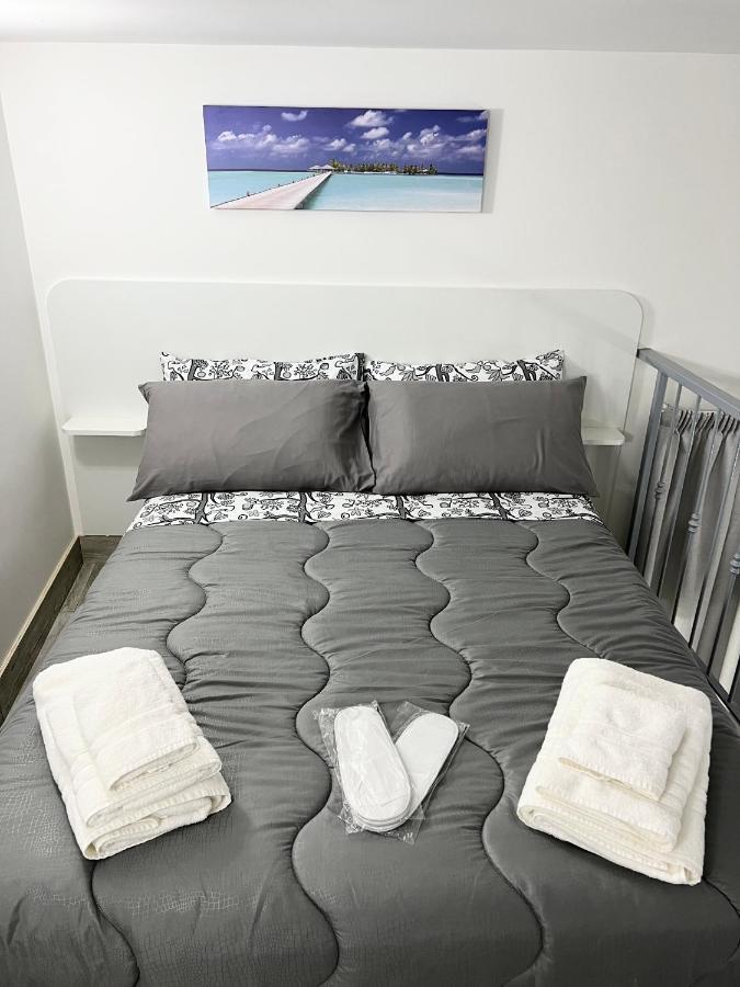 Bed and Breakfast Napoli Centro-La Casa Di Lucio Экстерьер фото